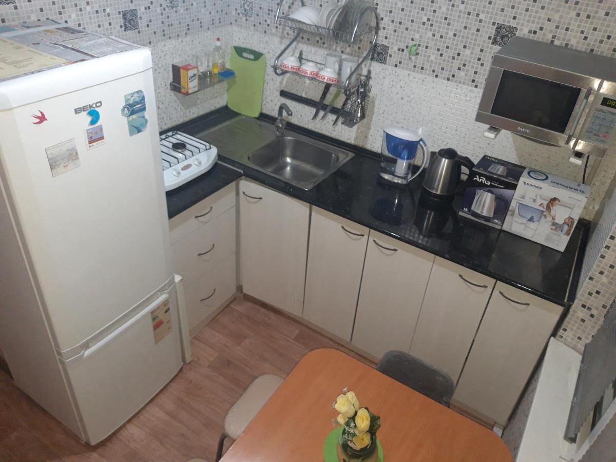 2 Rooms Apartment Near Kaznu, Botanical Garden,Un, Atakent, Forum Almaty Bagian luar foto