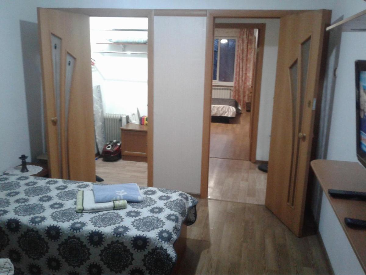 2 Rooms Apartment Near Kaznu, Botanical Garden,Un, Atakent, Forum Almaty Bagian luar foto